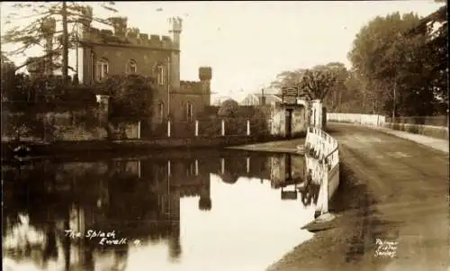 Ak Ewell Surrey England, The Splash