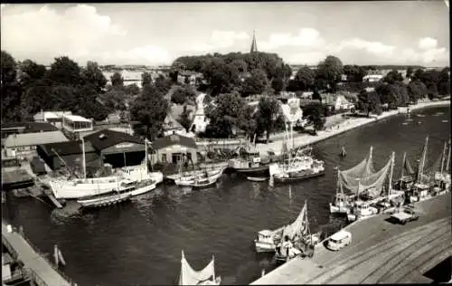 Ak Ostseebad Eckernförde, Hafen, Blick nach Borby, Schiffe