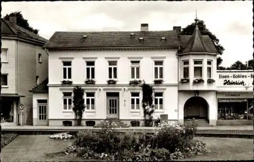 Ak Nortorf in Holstein, Rathaus, Eisen-Kohlen