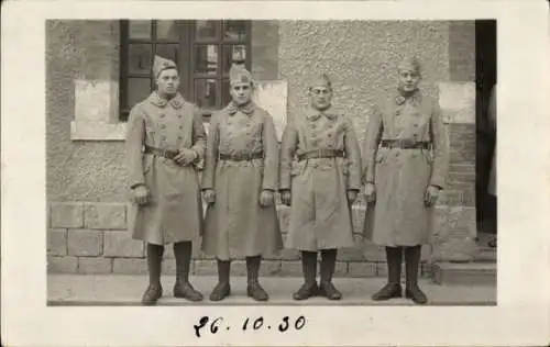 Foto Ak Französische Soldaten in Uniformen, 1930
