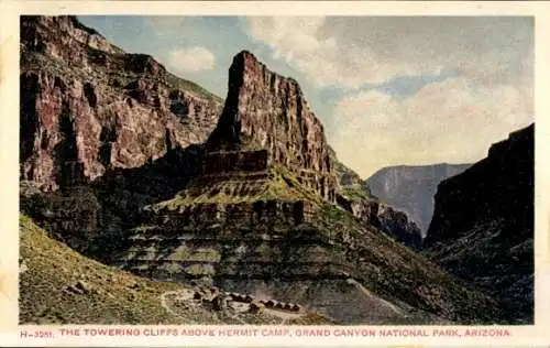 Ak Grand Canyon Arizona USA, die hoch aufragenden Klippen über Hermit Camp