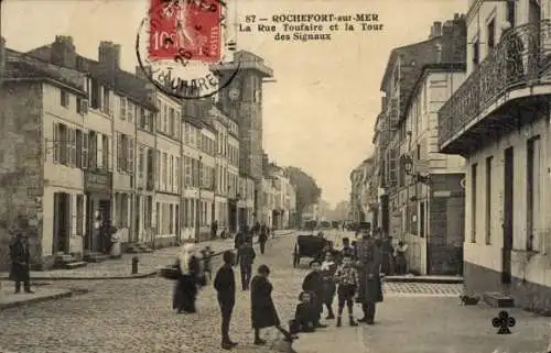 Ak Rochefort sur Mer Charente Maritime, Rue Toufaire, Signalturm