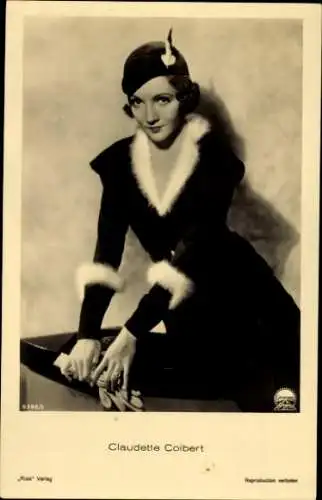 Ak Schauspielerin Claudette Colbert, Portrait