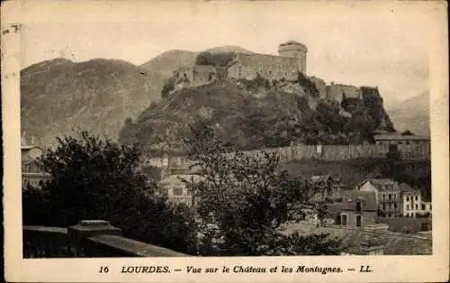 10 alte Ansichtskarten Lourdes Hautes Pyrénées, Diverse Ansichten