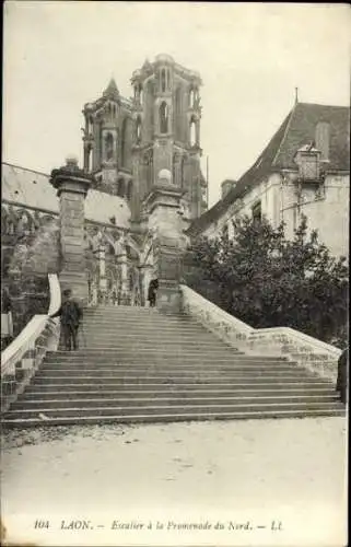 10 alte Ak Laon Aisne, diverse Ansichten