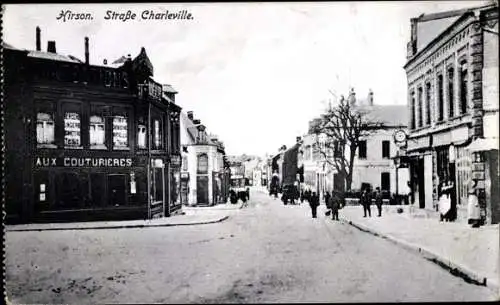 Ak Hirson Aisne, Straße Charleville, Aux Couturieres