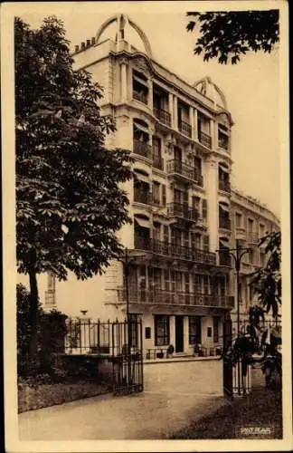 Ak Vichy Allier, Balmoral et Hôtel de Menton