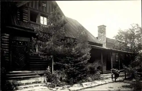 Ak Radebeul in Sachsen, Villa Bärenfett, Blockhaus in Karl Mays Garten