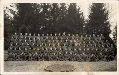 Foto Ak Französische Soldaten in Uniformen, Gruppenaufnahme