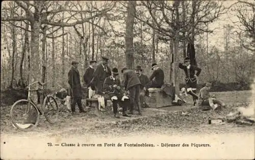 Ak Wald von Fontainebleau Seine et Marne, Jagd, Piqueurs-Mittagessen