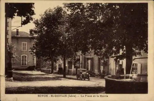 Ak Rovon Saint-Gervais Isère, La Place et la Mairie