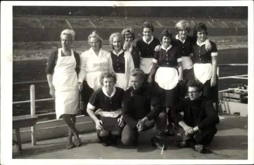 Foto Ak Vlissingen Zeeland Niederlande, Personen auf einem Fährschiff