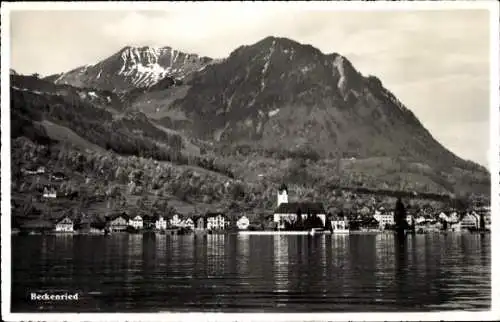 Ak Beckenried Kt. Nidwalden Schweiz, Gesamtansicht, Gebirge