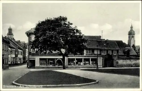 Ak Simmern im Hunsrück, Schlossplatz, Geschäft, Kirchturm