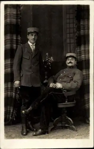 Foto Ak Zwei Französische Soldaten, Portrait