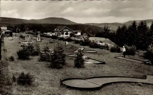 Ak Schulenberg Clausthal Zellerfeld im Oberharz, Gaststätte Bergklause, Minigolf