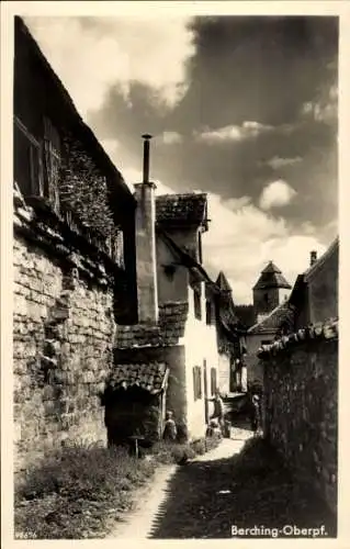 Ak Berching Oberpfalz, Teilansicht, alte Mauer