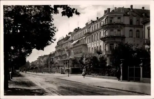 Ak Bad Homburg vor der Höhe, Untere Kaiser Friedrich Promenade