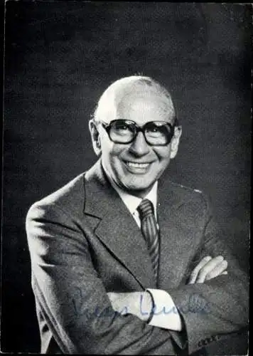 Ak Journalist und Fernsehmoderator Robert Lembke, Portrait, Autogramm