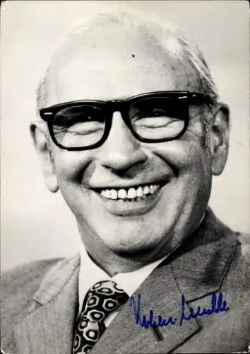 Ak Journalist und Fernsehmoderator Robert Lembke, Portrait, Autogramm