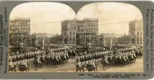 Stereo Foto Curassier Guards marching to the parade ground, Berlin