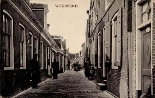 Ak Woudsend Friesland Niederlande, Straßenpartie