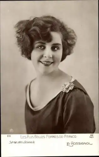 Ak Les plus belles femmes de France, le Rossignol