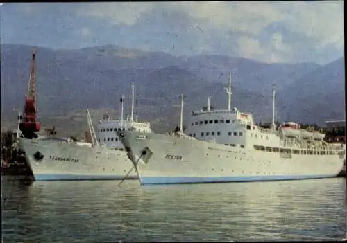 Ak Motorschiffe Tadjikistan und Osetija, Foto von G. Smirrov