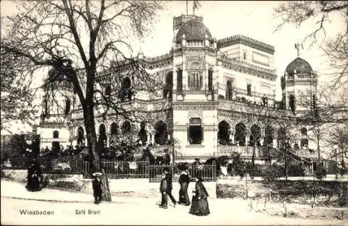 Ak Wiesbaden in Hessen, Café Orient, Außenansicht, Passanten