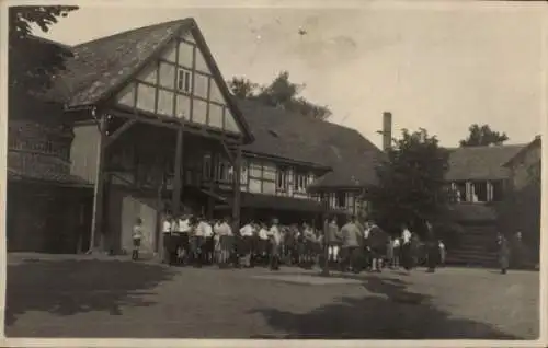 Foto Ak Ilsenburg im Harz, Gebäude, Menschen