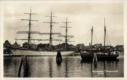 Ak Ostseebad Travemünde Lübeck, Hafen, Segelschiffe