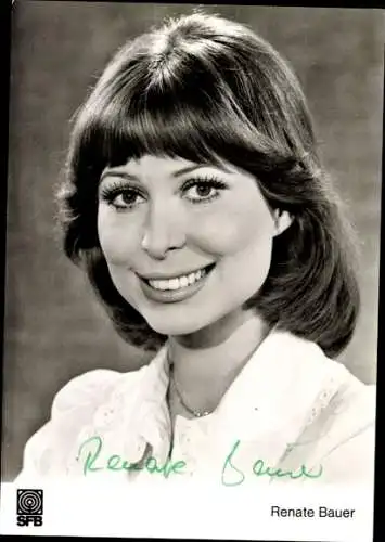 Ak Schauspielern und Fernsehansagerin Renate Bauer, Portrait, SFB, Autogramm