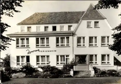 Ak Ostseebad Boltenhagen, Zentrag-.Ferienheim