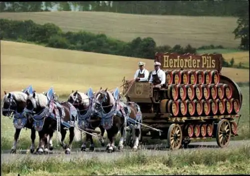 Ak Herford in Westfalen, Wappen, Bierfässer, Viererzug der Brauerei Felsenkeller, Pferdegespann