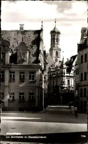 Ak Memmingen in Schwaben, Teilansicht, Marktplatz, Kreuzherrenturm