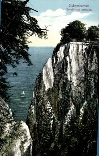 Ak Stubbenkammer Sassnitz auf Rügen, Zerklüftete Schlucht, Segelboot