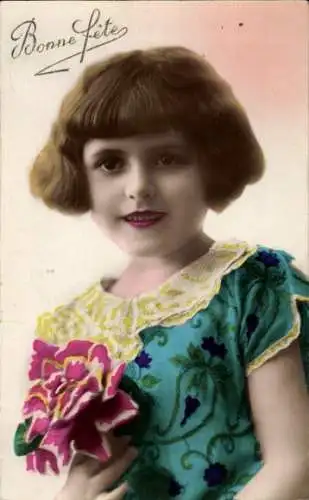 Ak Glückwunsch, Mädchen-Portrait, Rosen