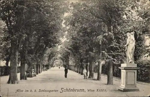 Ak Wien 13 Hietzing Österreich, Schönbrunn, Allee im k. k. Schlossgarten, Statue