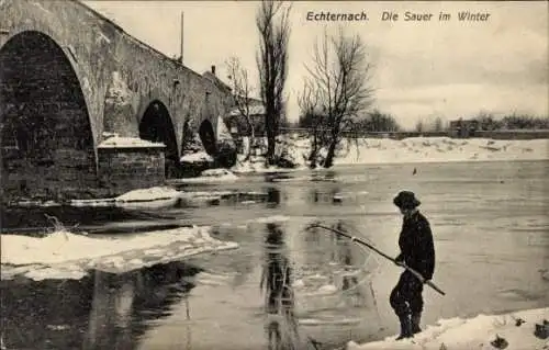 Ak Echternach Luxemburg, Sauer, Winter, Angler