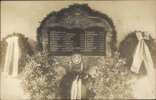 Foto Ak Kriegerdenkmal, Gefallenenliste, I WK