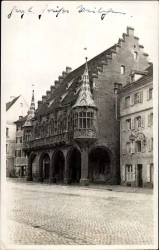 Ak Freiburg im Breisgau, Teilansicht, Haus mit Erker