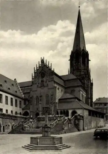 Ak Aschaffenburg in Unterfranken, Stiftskirche, Brunnen