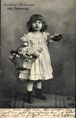 Ak Glückwunsch Namenstag, Mädchen, Blumenkorb
