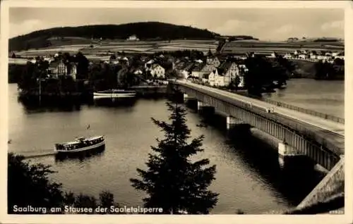 Ak Saalburg in Thüringen, am Stausee der Bleilochtalsperre, Haus Fürstenhöhe, Brücke