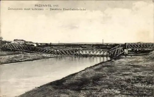 Ak Przemyśl Polen, zerstörte Eisenbahnbrücke