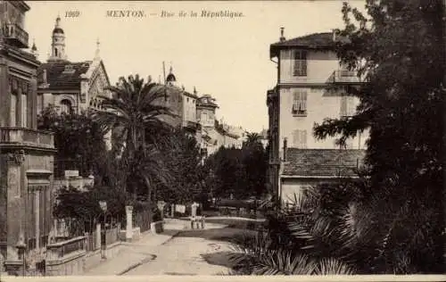 Ak Menton Alpes Maritimes, Rue de la Republique