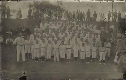 Foto Ak Gruppenaufnahme von Turnern