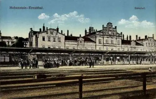Ak Hohenstein Ernstthal in Sachsen, Bahnhof, Gleisseite