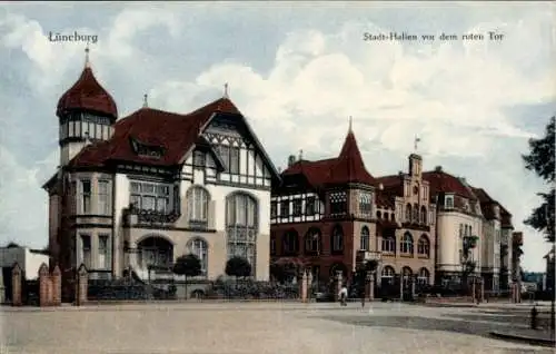 Ak Lüneburg in Niedersachsen, Stadt-Hallen vor dem roten Tor