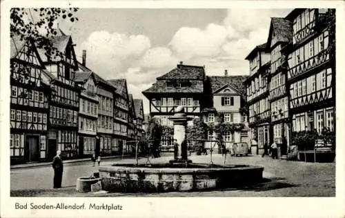 Ak Bad Sooden Allendorf an der Werra Hessen, Marktplatz, Brunnen, Fachwerkhäuser